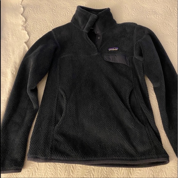 Patagonia Jackets & Blazers - Patagonia Women’s Snap-T pullover in Navy size SMALL